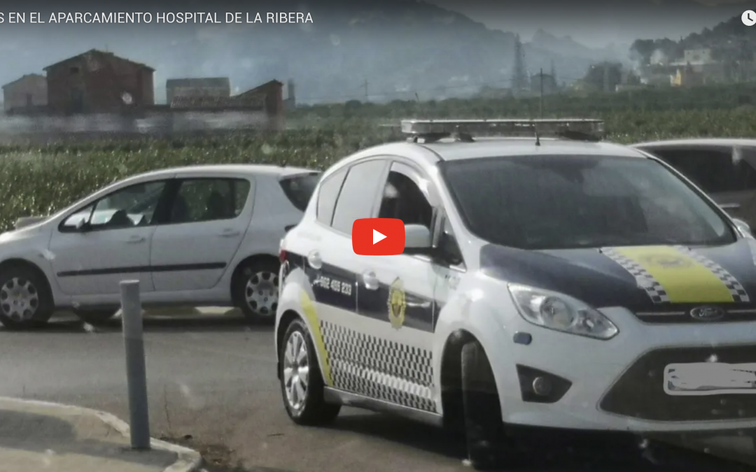 Caos en el parking del Hospital de La Ribera